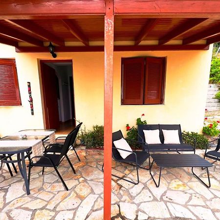 Stefanos Apartments Agios Gordios (Corfu) Exterior foto