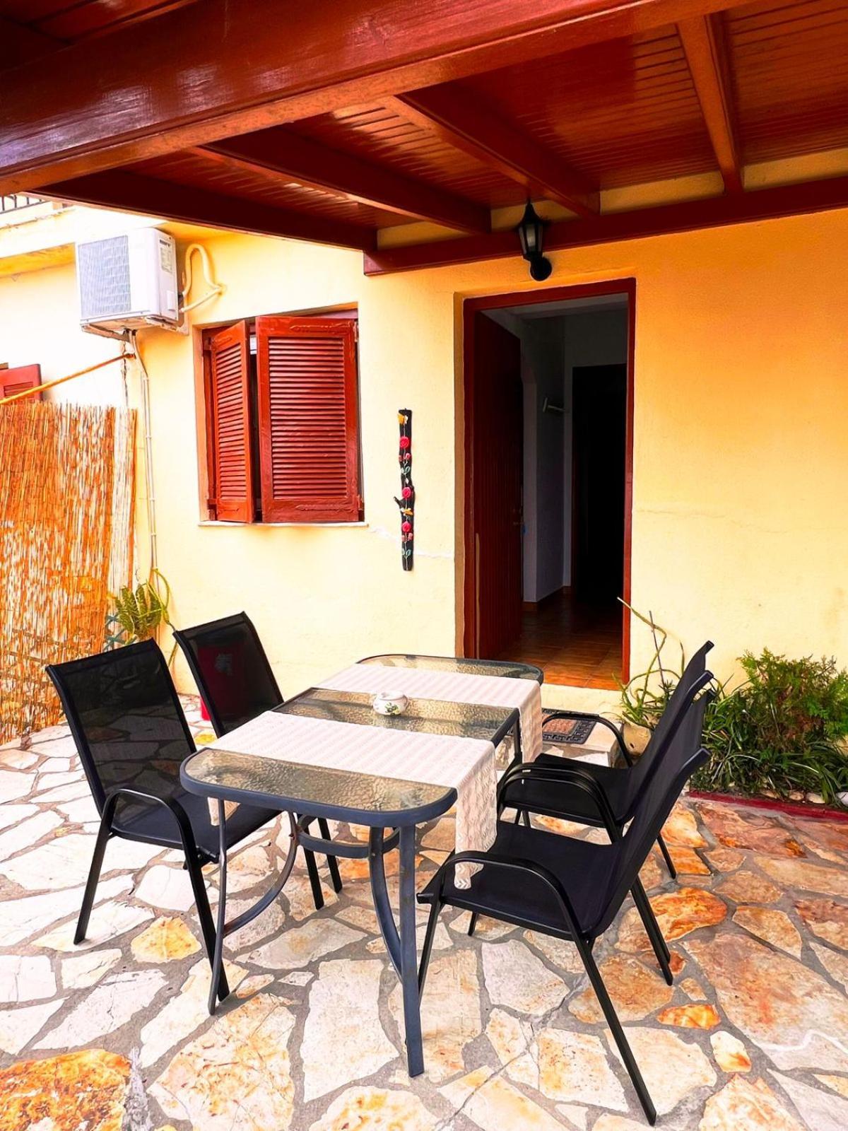 Stefanos Apartments Agios Gordios (Corfu) Exterior foto